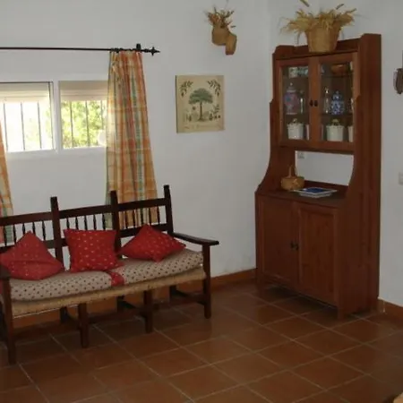 Cortijo La Cartuja De Alcantara